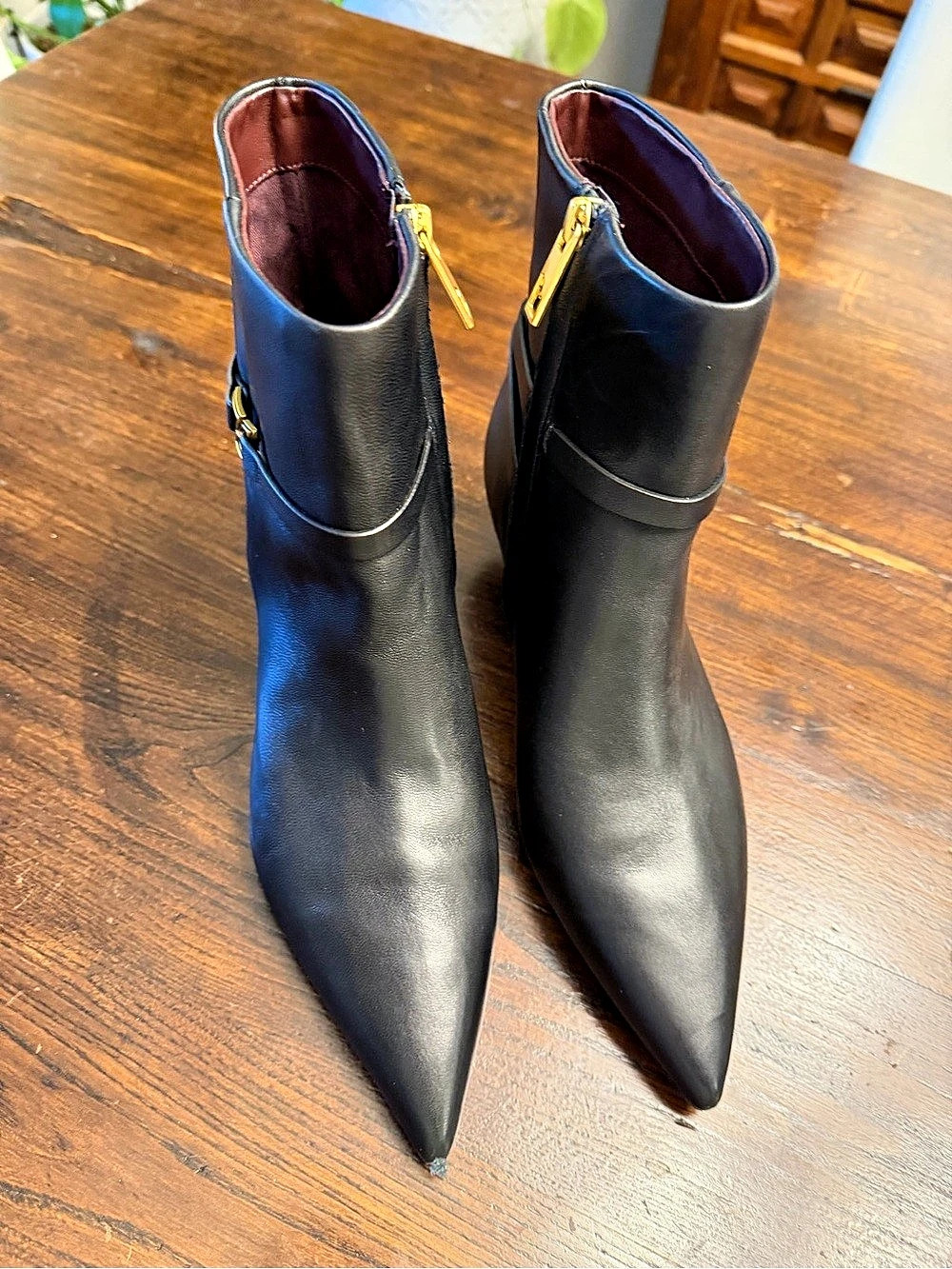 Franco Sarto Mala Pointed Toe Kitten Heel Bootie Black US 8M